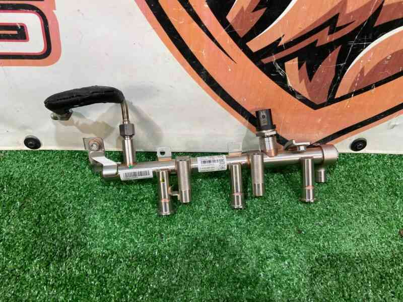 LR125399 Fuel rail Range Rover Evoque New L551 (2019-) Used cost 100 € in stock 1 pcs.