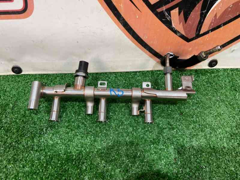 LR125399 Fuel rail Range Rover Evoque New L551 (2019-) Used cost 100 € in stock 1 pcs.