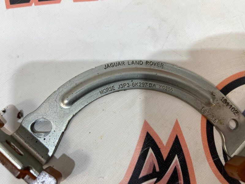 LR125421 Used Range Rover Evoque New L551 (2019-) Timing Chain Guide Kit cost 15 € in stock 1 pcs.