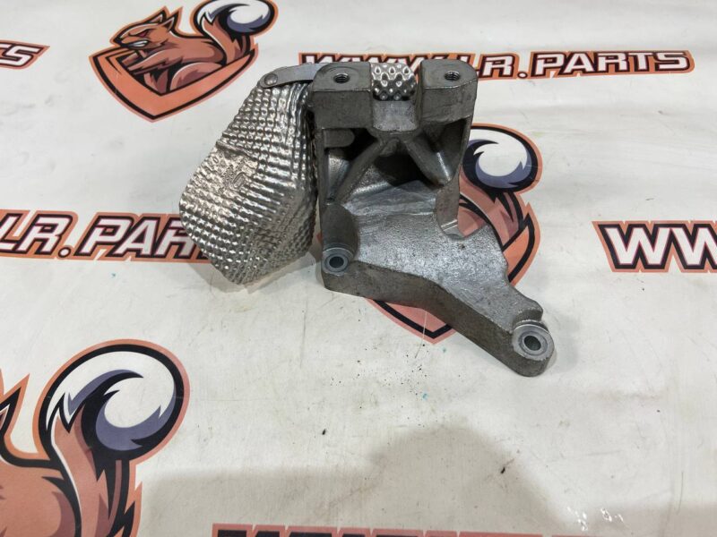 LR125529 Used exhaust pipe bracket Range Rover Evoque New L551 (2019-) cost 20 € in stock 2 pcs.