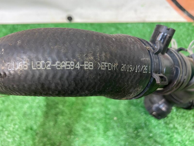 LR125562 Water heater hose Range Rover Evoque New L551 (2019-) used cost 25 € in stock 1 pcs.