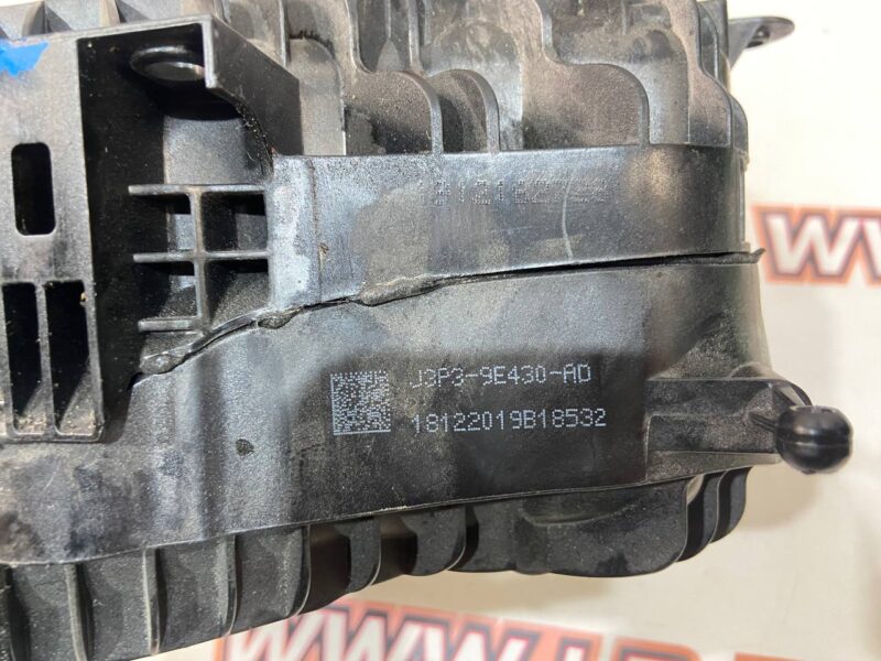 LR125565 Intake manifold Range Rover Evoque New L551 (2019-) used cost 200 € in stock 1 pcs.