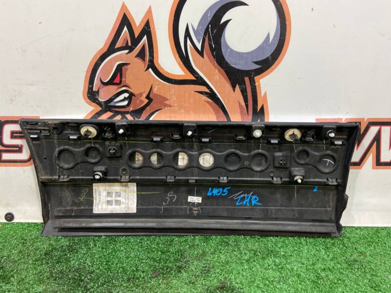 LR125983 Rear left door molding Range Rover L405 (2013-2021) Used - Image 17