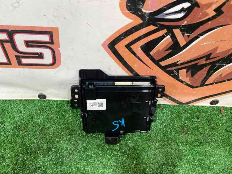 LR126760 Heater control unit Range Rover Evoque New L551 (2019-) Used cost 110 € in stock 1 pcs.