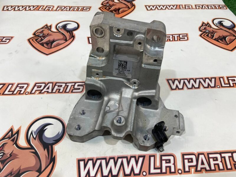 LR127817 Engine Bracket Range Rover Evoque New L551 (2019-) used cost 90 € in stock 1 pcs.