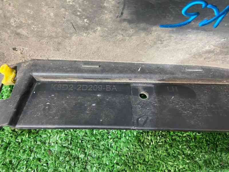 LR129403 Brake caliper cooling channel left Range Rover Evoque New L551 (2019-) used cost 47 € in stock 1 pcs.