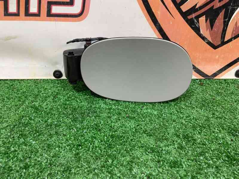 LR135169 Fuel filler cap Range Rover Evoque New L551 (2019-) used cost 35 € in stock 1 pcs.