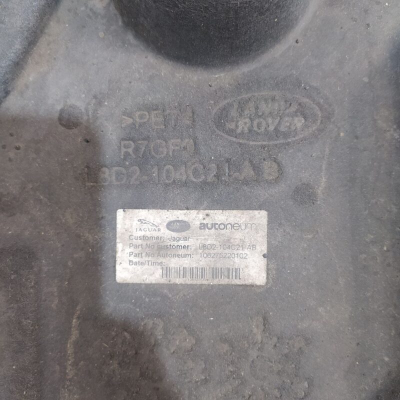 LR135171 Left underbody protection Range Rover Evoque New L551 (2019-) Used cost 70 € in stock 1 pcs.
