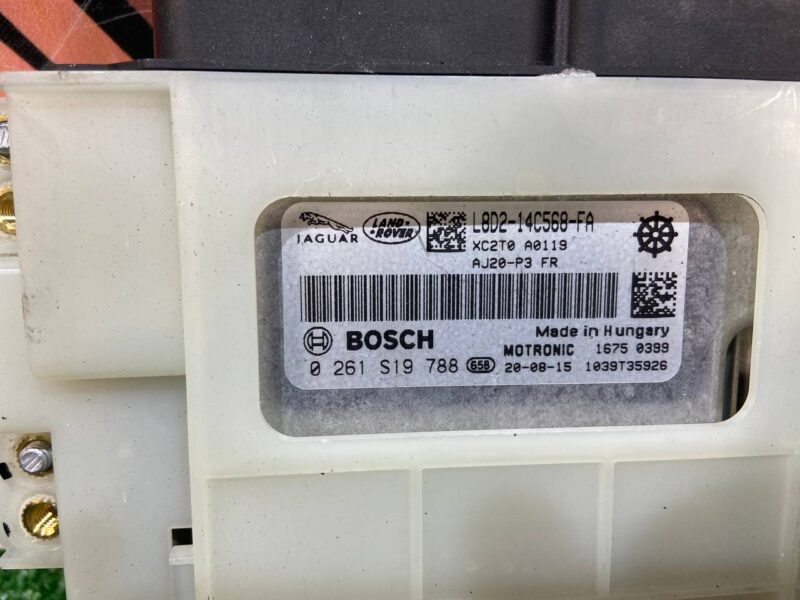 LR135174 Engine control unit Range Rover Evoque New L551 (2019-) used cost  € in stock 1 pcs.