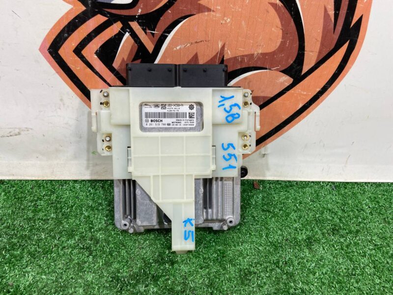 LR135174 Engine control unit Range Rover Evoque New L551 (2019-) used cost  € in stock 1 pcs.