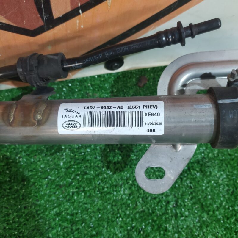 LR135201 Fuel filler neck Range Rover Evoque New L551 (2019-) used cost 180 € in stock 1 pcs.