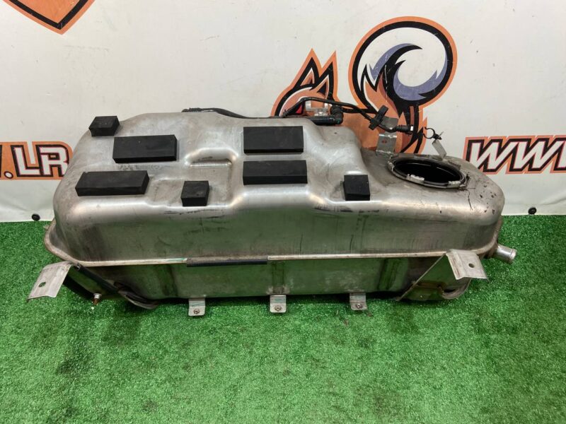 LR135216 Used fuel tank 1.5 Range Rover Evoque New L551 (2019-) cost 300 € in stock 1 pcs.