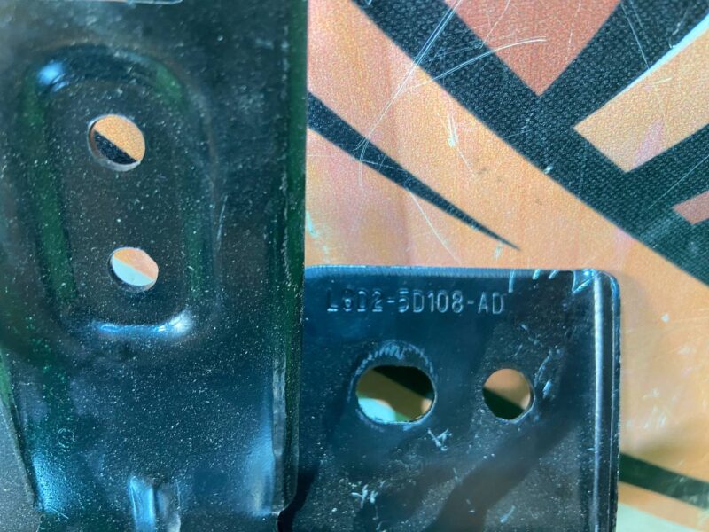 LR135276 Battery bracket Range Rover Evoque New L551 (2019-) USED cost 70 € in stock 1 pcs.