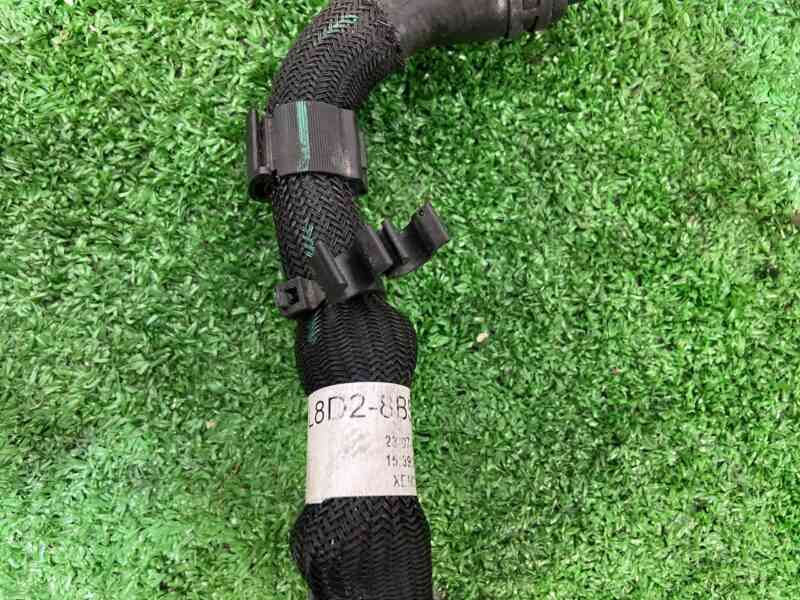 LR135306 Cooling system hose upper right Range Rover Evoque New L551 (2019-) used cost 23 € in stock 1 pcs.
