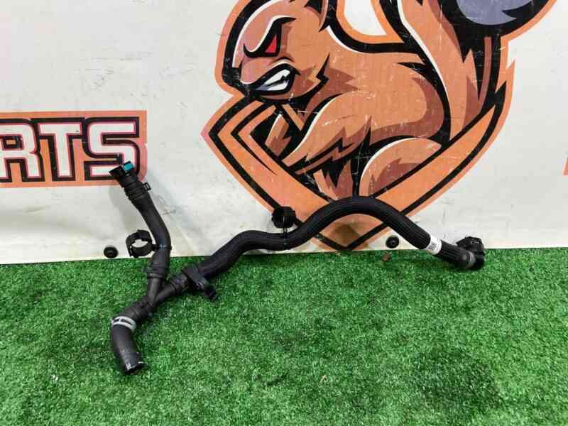 LR135337 Cooling system pipe right Range Rover Evoque New L551 (2019-) used cost 50 € in stock 2 pcs.