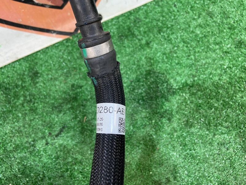 LR135415 Used water inlet pipe Range Rover Evoque New L551 (2019-) cost 30 € in stock 2 pcs.