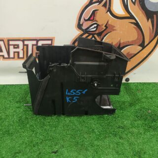 LR135973 Battery shelf Range Rover Evoque New L551 (2019-) used cost  € in stock 1 pcs.