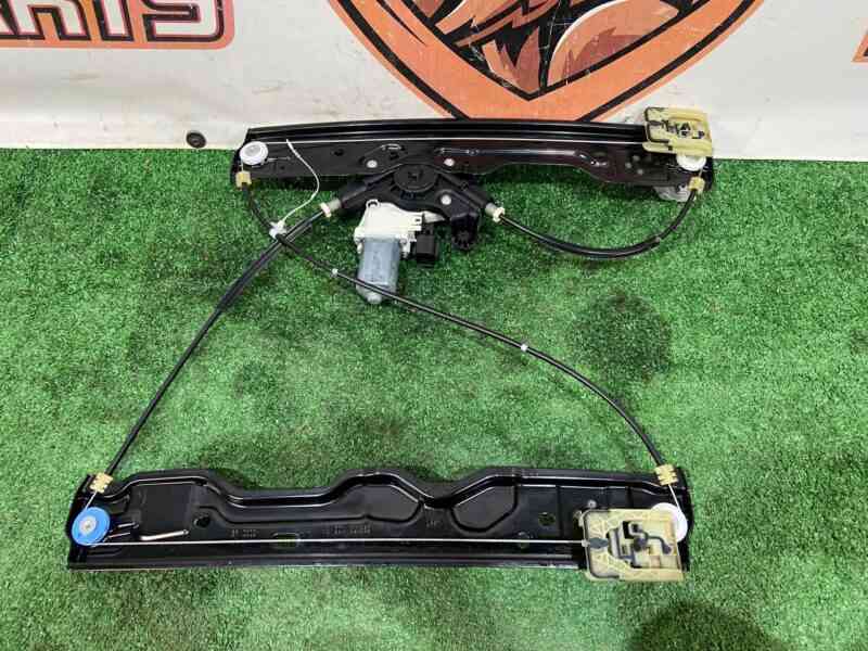 LR137687 Front right window regulator Range Rover Evoque New L551 (2019-) USED cost 100 € in stock 2 pcs.