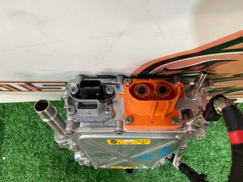 LR140505 Front power converter Range Rover Evoque New L551 (2019-) used cost 900 € in stock 1 pcs.