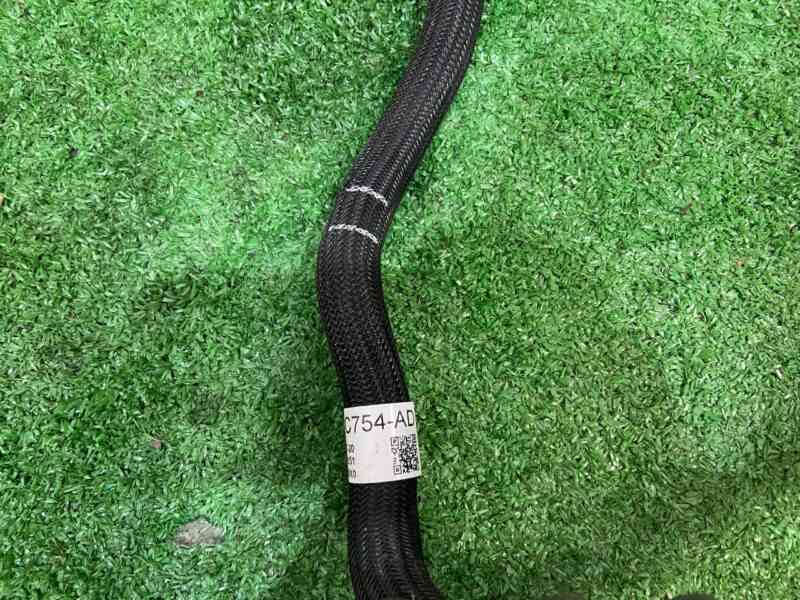 LR140607 Radiator hose Range Rover Evoque New L551 (2019-) used cost  € in stock 1 pcs.
