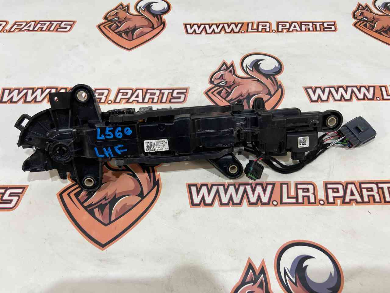 LR144887 Door handle outer front left Range Rover Velar L560 (2018-) USED cost 80 € in stock 1 pcs.