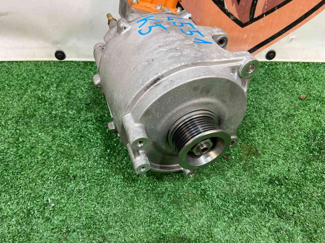 LR145361 Alternator Range Rover Evoque New L551 (2019-) used cost 550 € in stock 1 pcs.