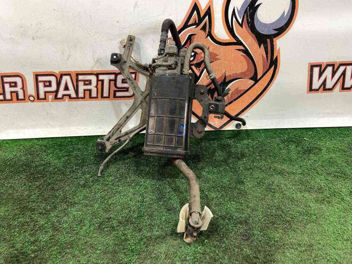 PE8T1396Z Gasoline Vapor Absorber MAZDA 3 Used