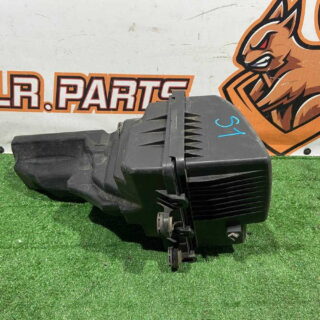 PEAR133AX Air filter housing MAZDA 3 used