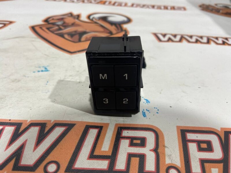 T2H3542 Seat memory control button block Jaguar F-Pace X761 (2017-) used cost 90 € in stock 1 pcs.