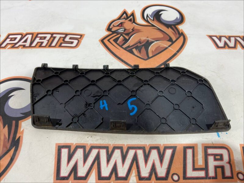 T4K5308 Jabot cover left Jaguar I-Pace (2018-) used cost 50 € in stock 2 pcs.