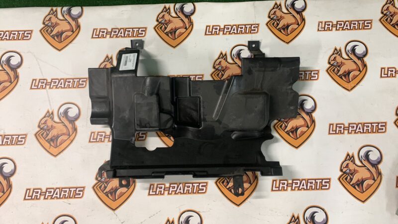 T4K9626 Central air duct Jaguar I-Pace X590 (2018-) USED cost 45 € in stock 2 pcs.