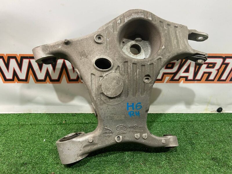 J9C26051 Rear right lower lever Jaguar E-Pace X540 (2017-) USED cost 135 € in stock 1 pcs.
