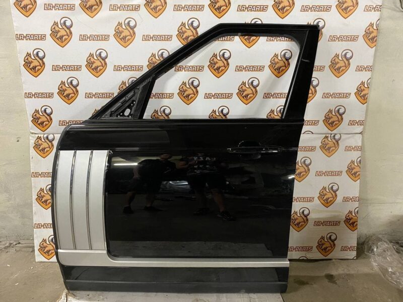 LR036400 Front left door Range Rover L405 (2013-2021) Used cost 550 € in stock 9 pcs.