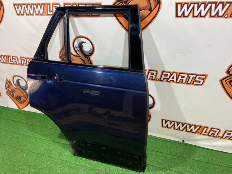 LR036402 Rear right door Range Rover L405 (2013-2021) Used cost 650 € in stock 7 pcs.