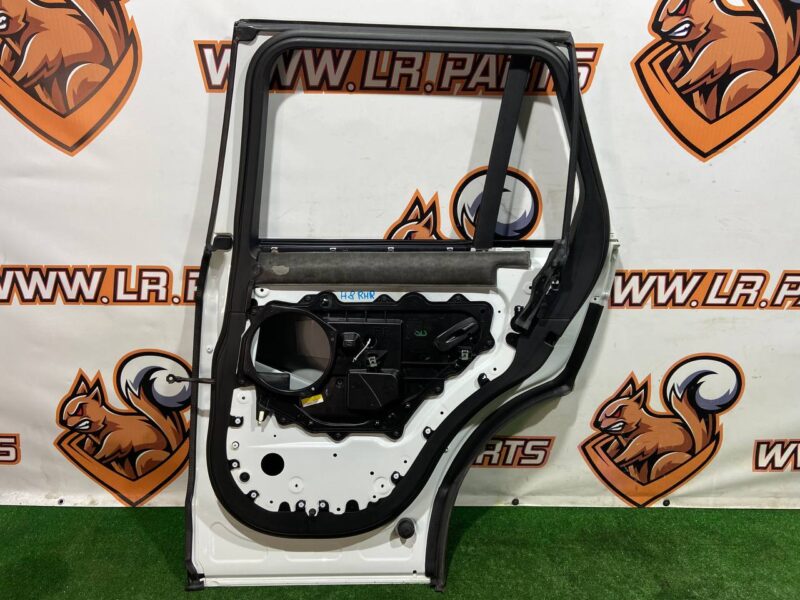 LR036402 Rear right door Range Rover L405 (2013-2021) Used - Image 15