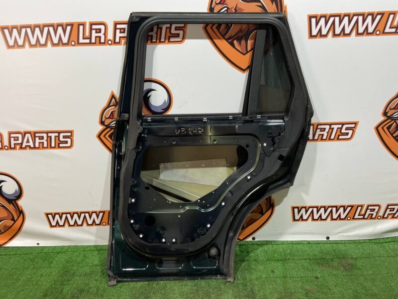 LR036402 Rear right door Range Rover L405 (2013-2021) Used cost 650 € in stock 7 pcs.