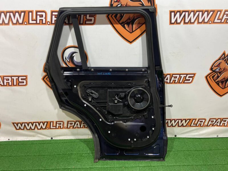 LR036403 door rear left Range Rover L405 Used cost 650 € in stock 6 pcs.