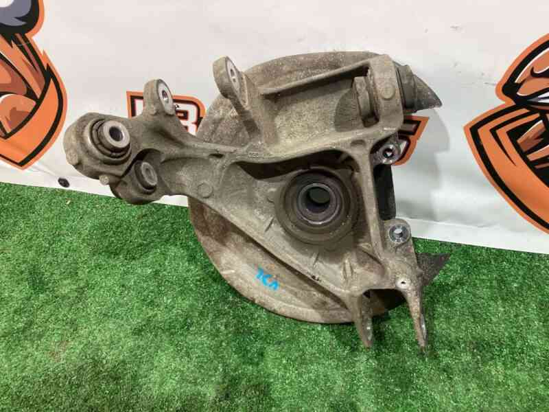 LR038551 Rear left axle assembly with hub Range Rover L405 (2013-2021) Used cost 150 € in stock 3 pcs.