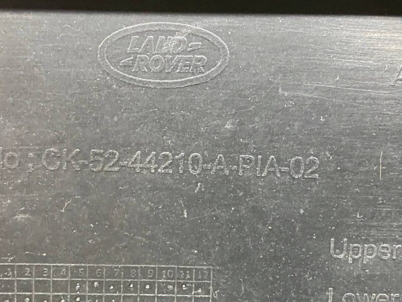 LR038593 Spoiler Range Rover L405 (2013-2021) Used - Image 12