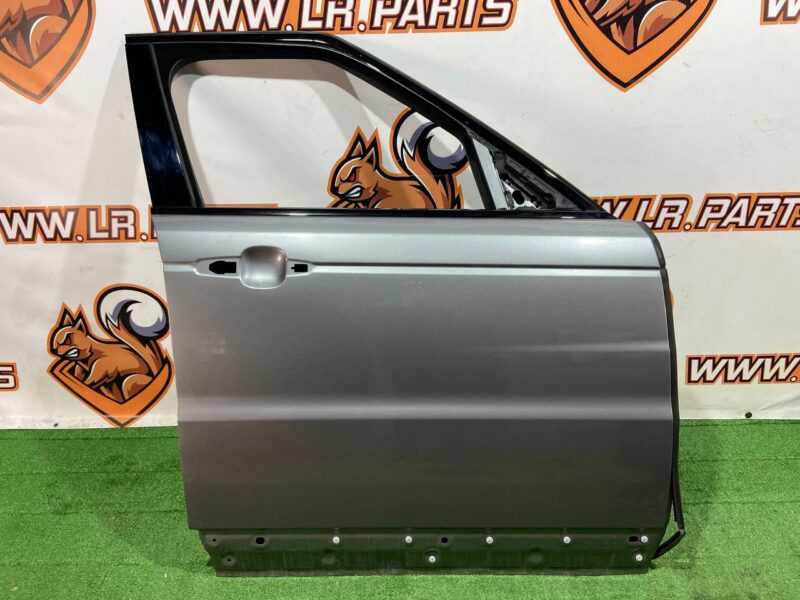 LR044226 Front right door Range Rover Sport L494 (2014-2022) Used cost 410 € in stock 4 pcs.