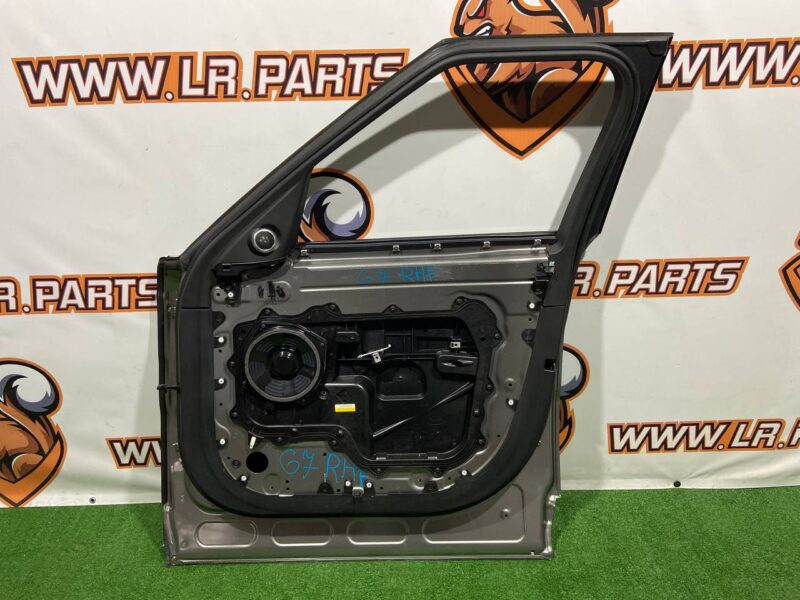 LR044226 Front right door Range Rover Sport L494 (2014-2022) Used cost 410 € in stock 4 pcs.
