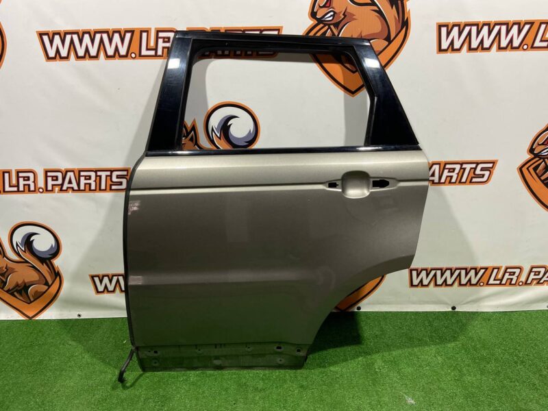 LR044229 Rear left door Range Rover Sport L494 (2014-2022) Used cost 410 € in stock 3 pcs.