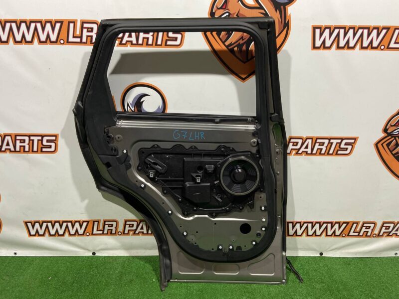 LR044229 Rear left door Range Rover Sport L494 (2014-2022) Used cost 410 € in stock 3 pcs.
