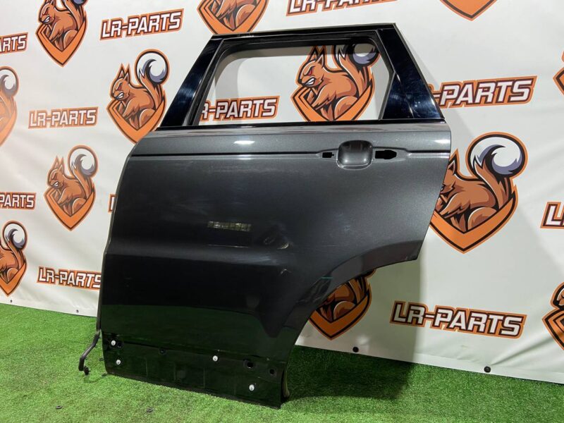 LR044229 Rear left door Range Rover Sport L494 (2014-2022) Used cost 410 € in stock 3 pcs.