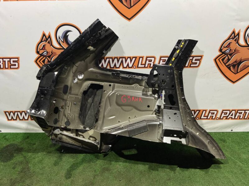 LR044373 Quarter rear left Range Rover Sport L494 Used cost 550 € in stock 4 pcs.