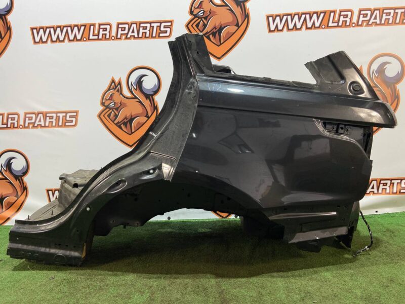 LR044373 Quarter rear left Range Rover Sport L494 Used cost 550 € in stock 4 pcs.