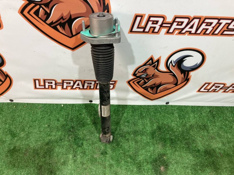 LR045270 Rear shock absorber adaptive Range Rover Sport L494 (2014-2022) Used cost 300 € in stock 9 pcs.
