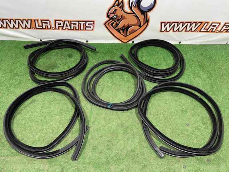 LR053807 Used Range Rover Sport L494 (2014-2022) door seal kit cost 200 € in stock 1 pcs.