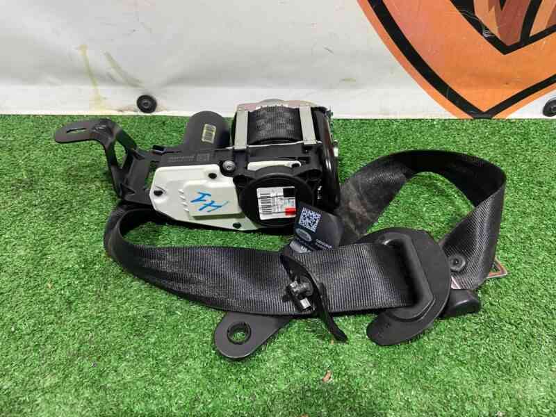 LR057429 Seat belt Front left Range Rover Sport L494 (2014-2022) Used cost 150 € in stock 4 pcs.