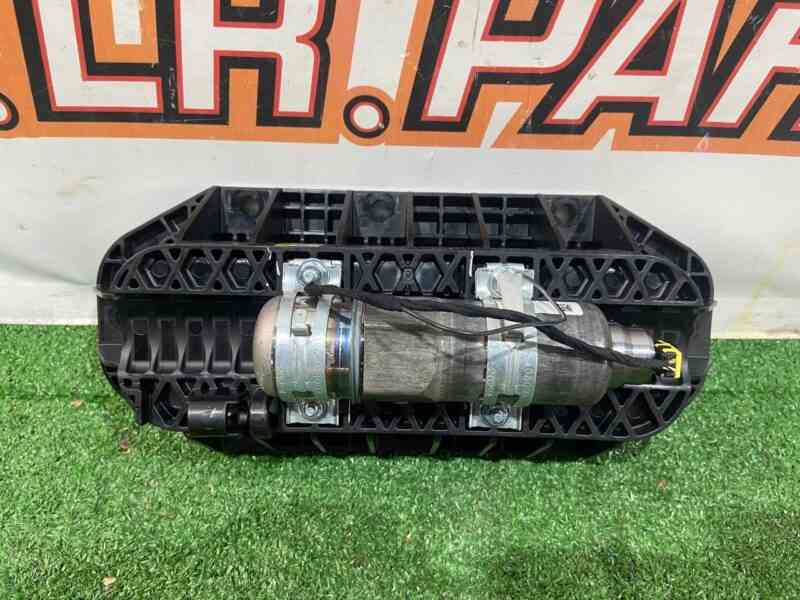 LR060760 Airbag passenger Land Rover Discovery Sport L550 (2015-) Used cost 250 € in stock 8 pcs.